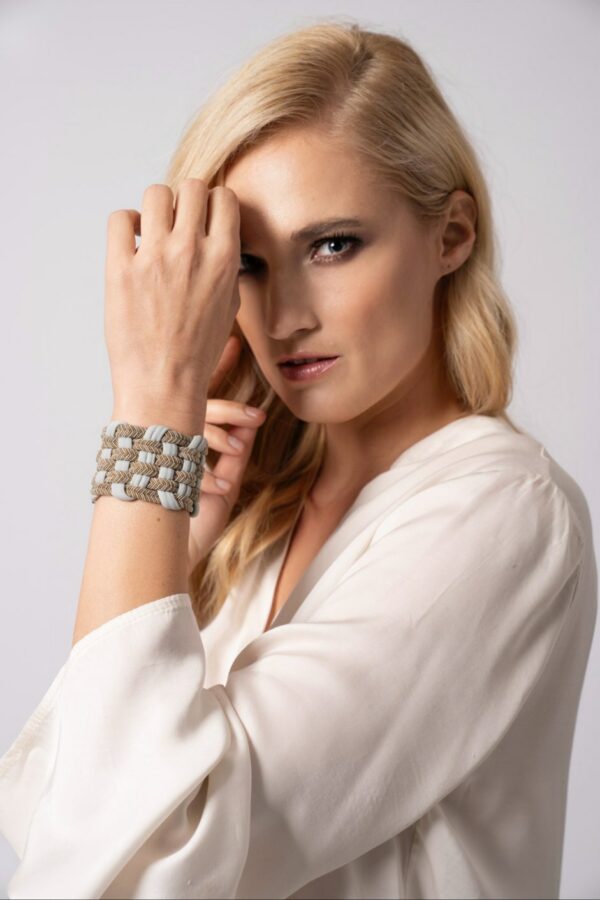 Soutache twist bracelet pearl S size - Image 2