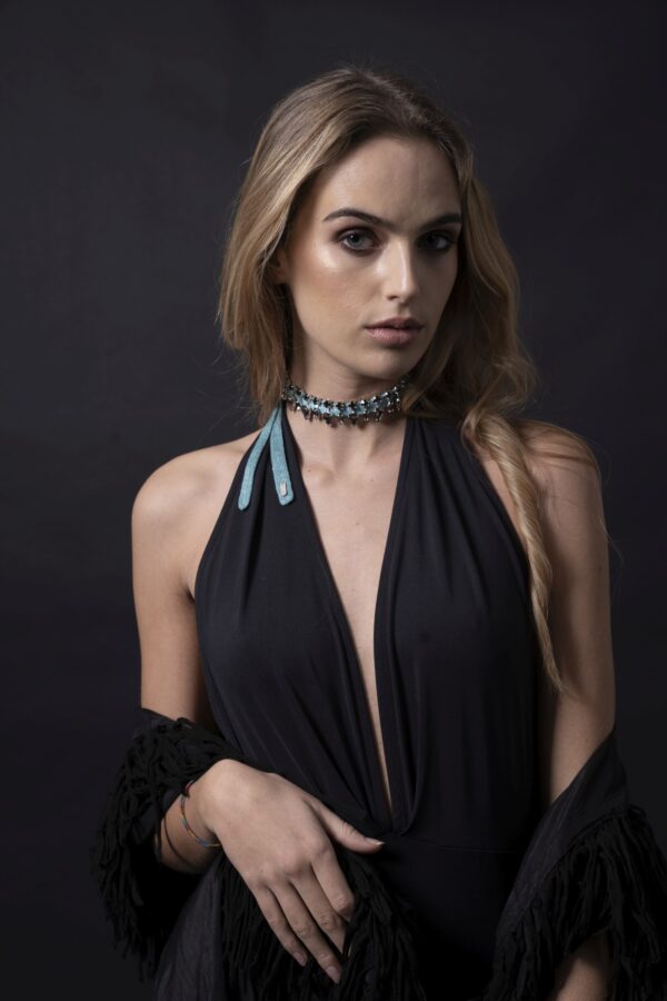 Silk and crystal neck band - Image 4