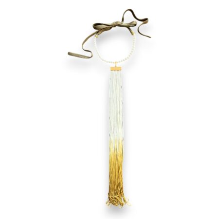 Shaded fringes pearl choker