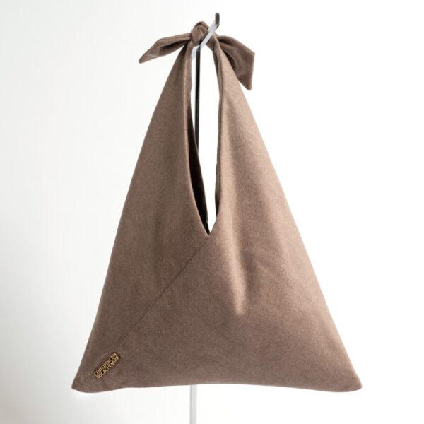 BORSA LILY BELLE IN CACHEMIRE TORTORA