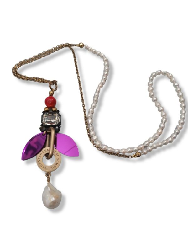 Collana cabochon con foglie viola