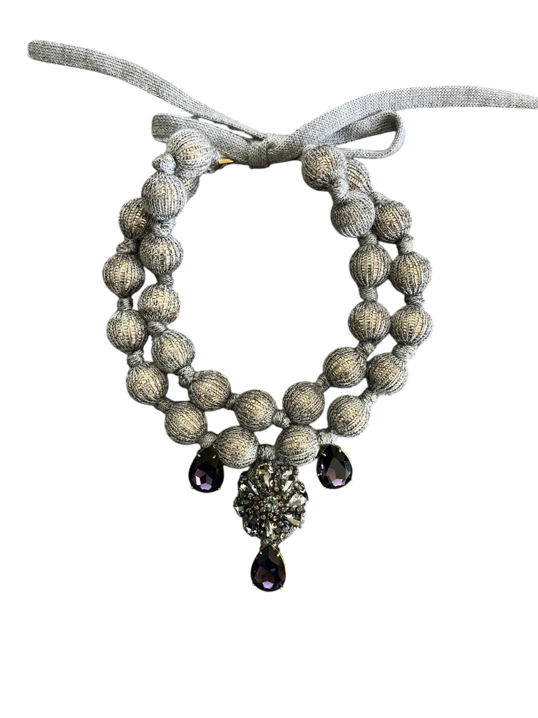 Girocollo cachemire e sfere oro con chiusura lacci cashmere choker with gold spheres tie closure Centopercentocachemire haute couture jewellery