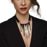 Collana con pendente in cachemire e barre oro cashmere necklace with gold bars centopercentocachemire haute couture jewellery