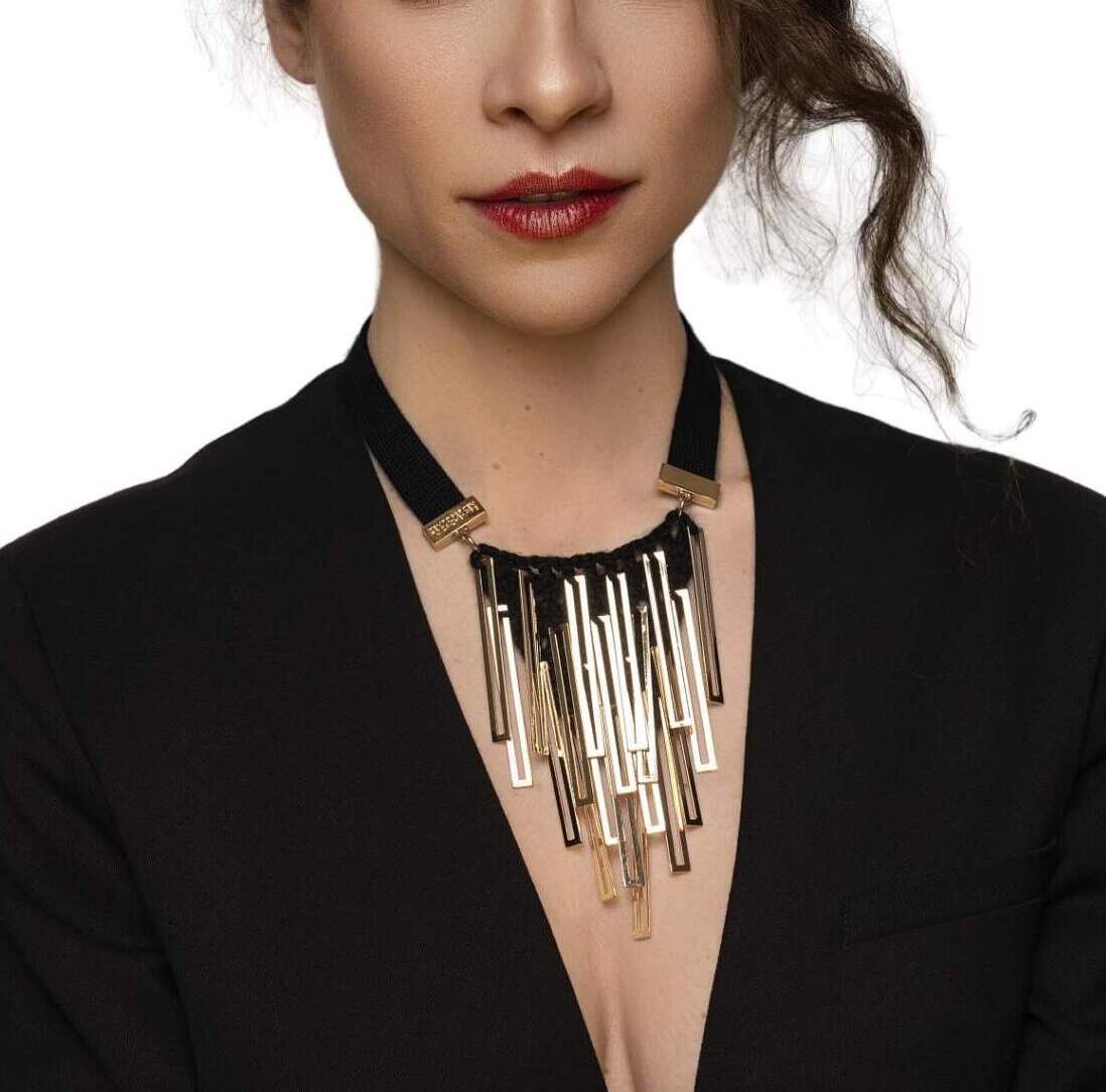 Collana con pendente in cachemire e barre oro cashmere necklace with gold bars centopercentocachemire haute couture jewellery